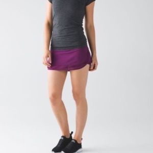 Like new LULULEMON  Hotty Hot workout skirt
